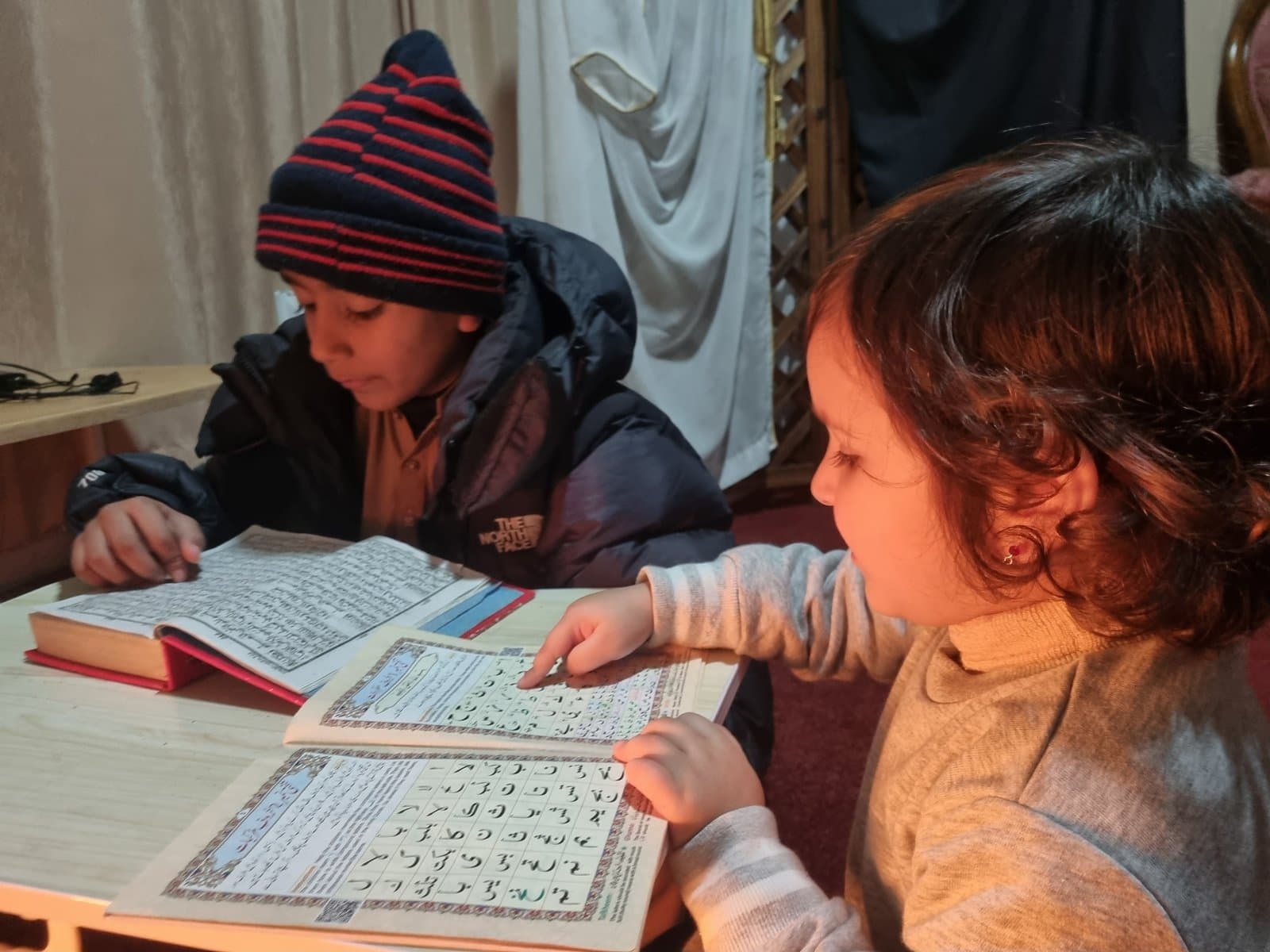 Children learning Qur'an at Jeju Central Masjid