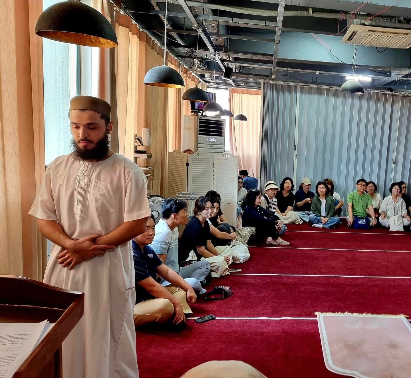 Visitors at the masjid